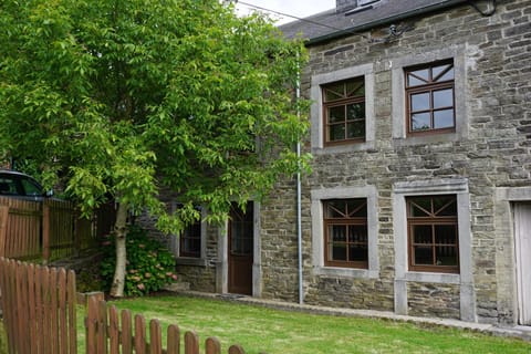 Maison Matan House in Wallonia, Belgium