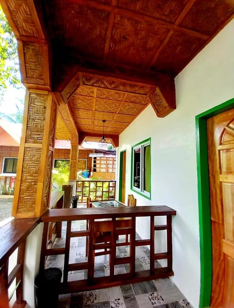 Domos Native Guest House Inn in Panglao