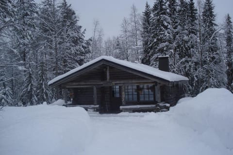 Facade/entrance, Neighbourhood