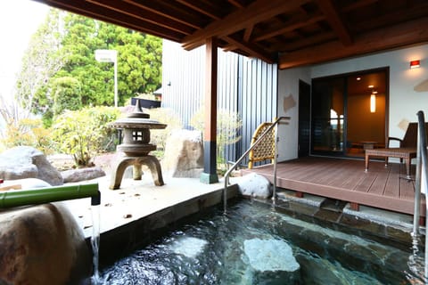 Hot Spring Bath, Open Air Bath