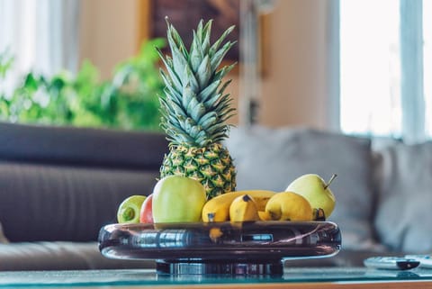 Living room, Food and drinks, Decorative detail, Seating area