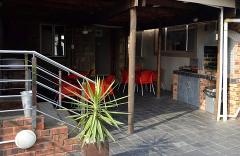 Acquila Guest House Bed and Breakfast in Durban
