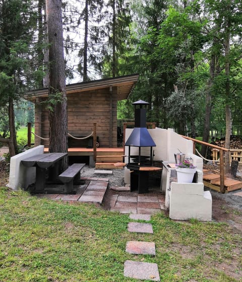 BBQ facilities, Seating area