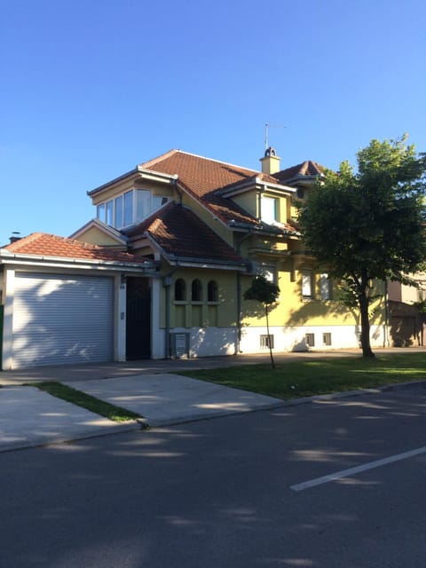 Aleksandar Apartment Condo in Vojvodina