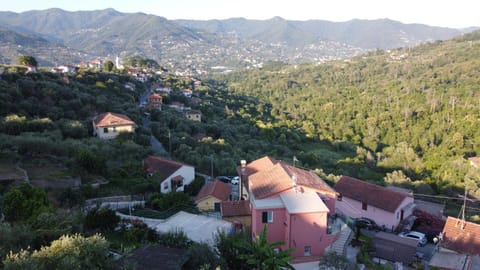Property building, Nearby landmark, Day, Natural landscape, Bird's eye view, Mountain view