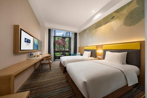 Holiday Inn Express Emei Mountain, an IHG Hotel Resort in Sichuan