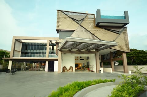 Hue Hotels and Resorts Puerto Princesa Managed by HII Hotel in Puerto Princesa