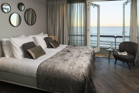 Bedroom, Sea view