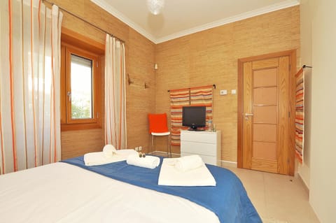 Cosy Bedrooms Guest House Bed and Breakfast in Lisbon