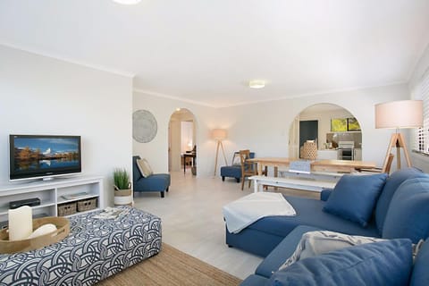 A Perfect Stay - Petrel by the Sea Maison in Mermaid Beach