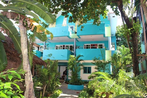 Sundown Resort & Austrian Pension House Hotel in Boracay