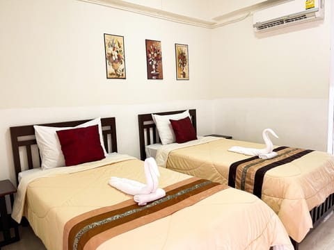 Rueangrat Hotel Hotel in Ranong, Khao Niwet, Mueang Ranong District, Ranong 85000, Thailand