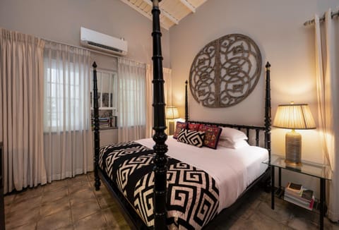 55TG Boutique Suites Bed and Breakfast in Colombo