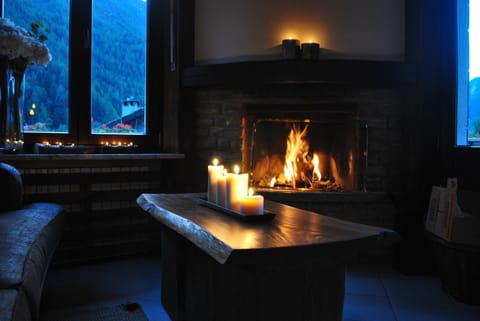 Hotell Millefiori- Alpine Event Lodge Hotel in Valtournenche