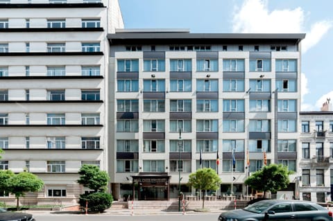 Property building, Day, City view, Street view, Location