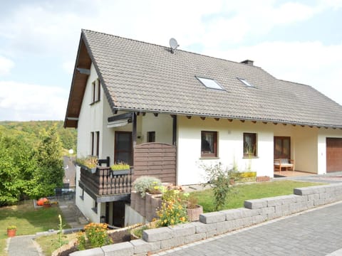 holiday home in xheim Niederehe with garden House in Ahrweiler
