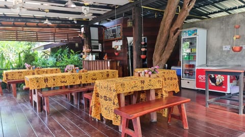 Baan Suan Rim Klong Resort Resort in Sala Dan