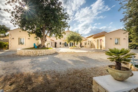 Property building, Inner courtyard view