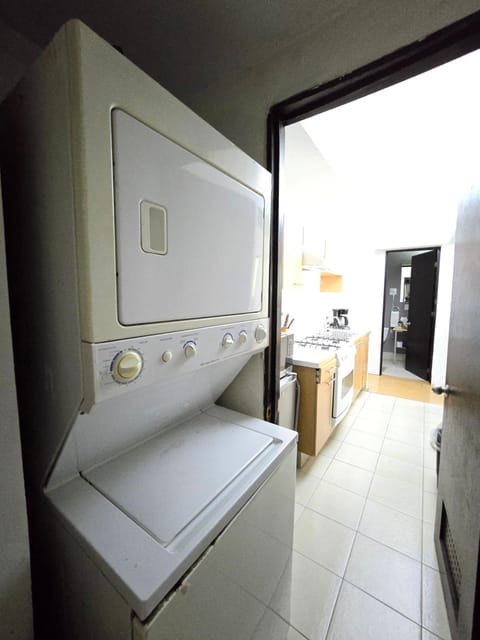 Downtown 2bd Apt, Near Pal, Artes, Drinking Water Apartment in Mexico City