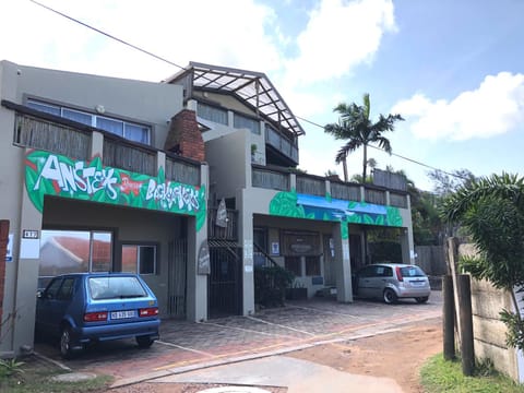 Ansteys Beach Self Catering Apartments Eigentumswohnung in Durban