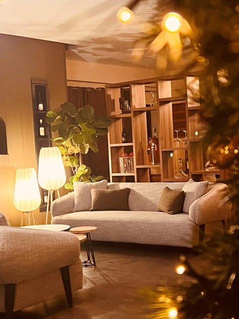 Restaurant/places to eat, Winter, Living room