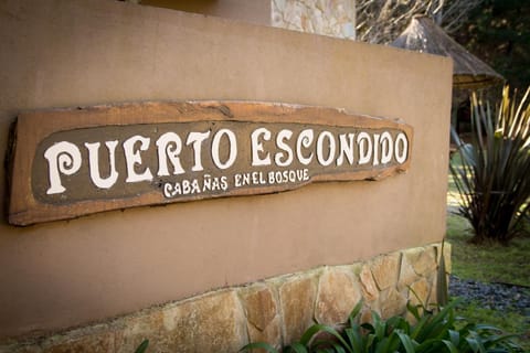 Puerto Escondido Nature lodge in Santa Teresita