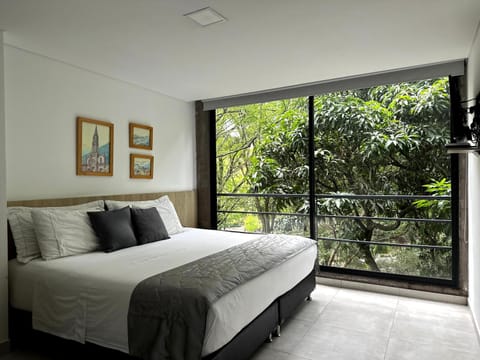 Bed, Natural landscape, Balcony/Terrace, Photo of the whole room, Bedroom