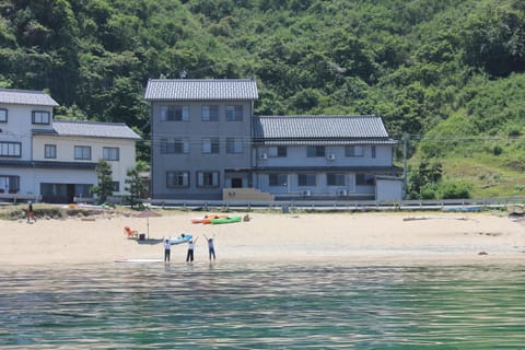 Property building, Facade/entrance, Beach