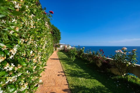 Garden, Sea view