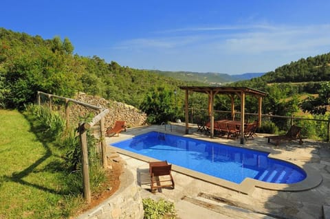 Mountain view, Pool view, sunbed