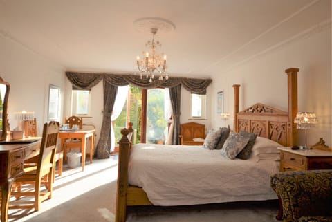 Koala Cottage Bed and Breakfast in Godshill