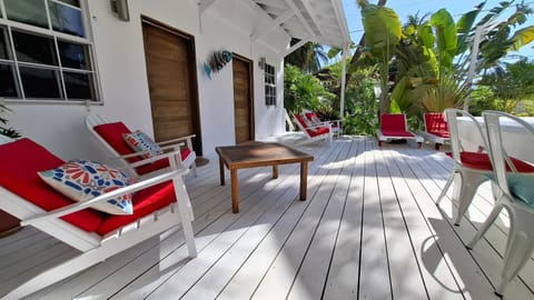 Amanda's Place Casita Carinosa - pool and tropical garden House in Belize District