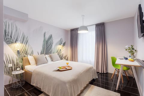 Photo of the whole room, Bedroom