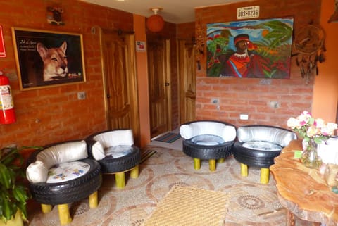 Hostal La Casa Amarilla City Chambre d’hôte in Banos
