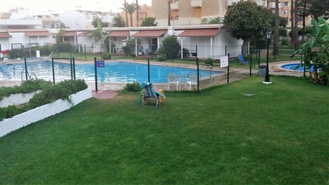 Property building, Pool view