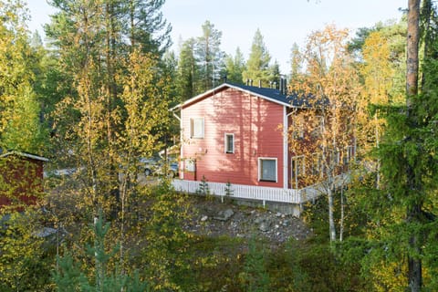 Pyhäkoti Holiday Home House in Rovaniemi