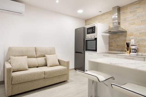 Kitchen or kitchenette, Living room