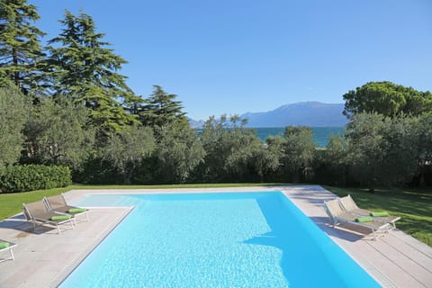 Garden, Lake view, Swimming pool