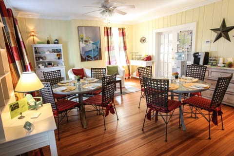 The Homestead B&B Bed and Breakfast in Sussex County