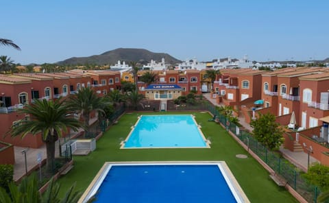 Bird's eye view, Swimming pool