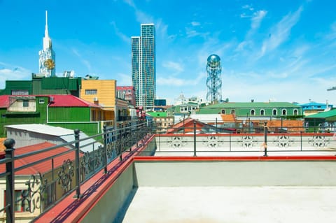 Day, Summer, Balcony/Terrace, On site, City view, Landmark view