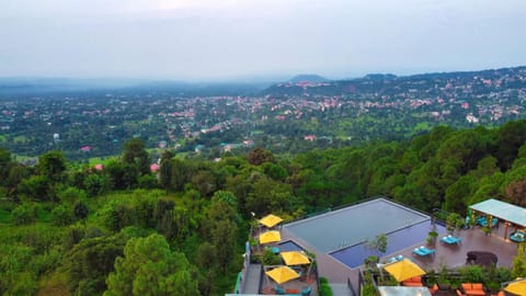 Day, Natural landscape, Bird's eye view, City view, Mountain view, Pool view, Swimming pool