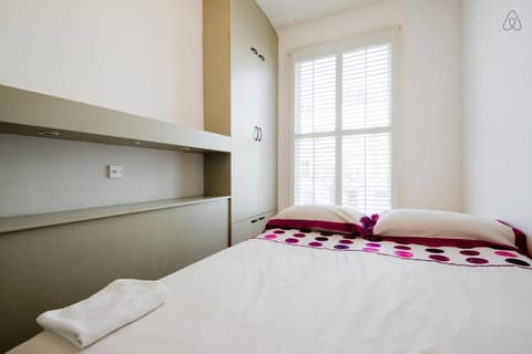 Arsenal 123 close to Emirates excellent for Contractors and Relocators Apartment in London Borough of Islington