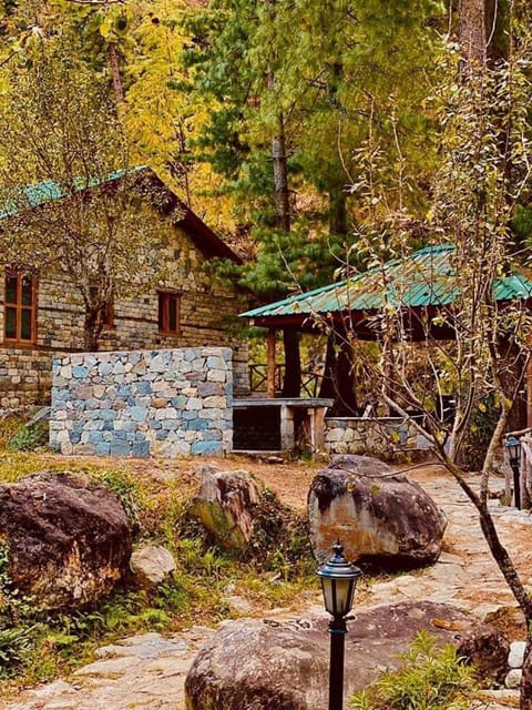 Tirthan Anglers' Retreat Hotel in Himachal Pradesh