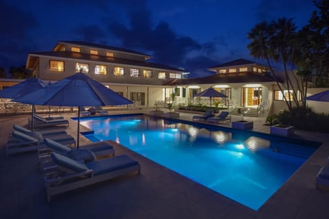Lobby or reception, Pool view