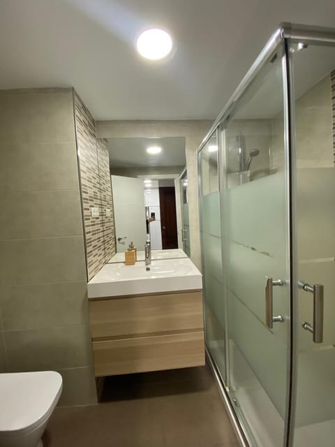 Shower, Bathroom