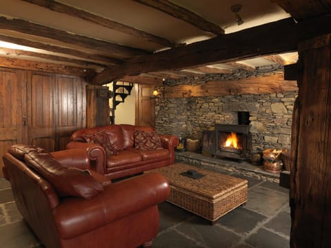 Communal lounge/ TV room, Activities, Living room