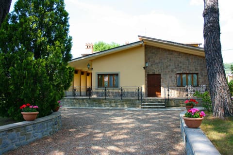 Villa Cappuccini Chalet in Castiglion Fiorentino