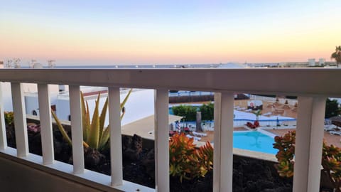 2024 New Pools Wonderful Views AC Condominio in Costa Teguise