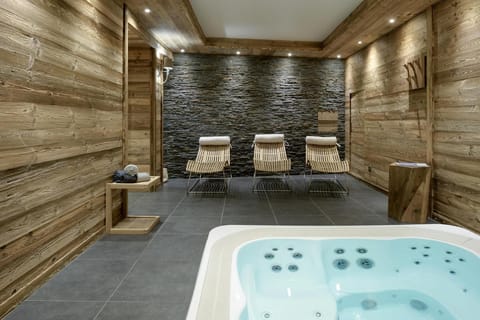 Hot Tub, Massage, Sauna